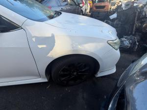 2016 Toyota Aurion image 3