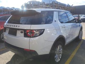 2016 Land Rover Discovery Sport image 3