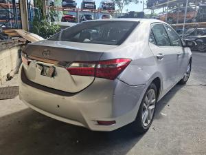 2015 Toyota Corolla ZRE172R image 3