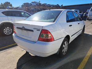 2004 Toyota Corolla ZZE122R image 3