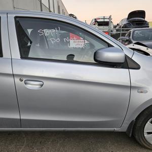 2014 Mitsubishi Mirage LA image 3
