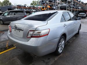 2011 Toyota Camry AHV40R image 3