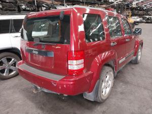 2011 Jeep Cherokee 3.7L AUTO 4SPD AWD SPORT KK image 3