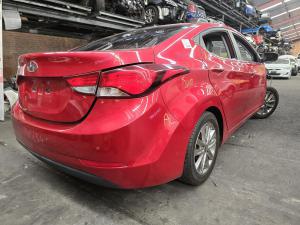2015 Hyundai Elantra 1.8L G4NB AUTO 6SPD FWD SE image 3