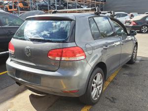 2010 Volkswagen Golf A6 image 3