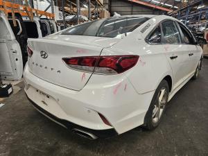 2017 Hyundai Sonata 2.4L G4KJ AUTO 6SPD FWD ACTIVE MY18 LF4 image 3
