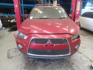 2012 Mitsubishi Outlander image 3