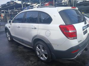 2014 Holden Captiva CG image 3
