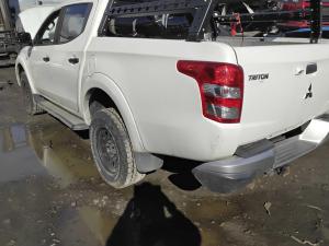 Mitsubishi Triton MQ image 3