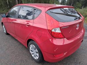 2016 Hyundai Accent image 3