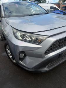 2019 Toyota Rav4 image 3