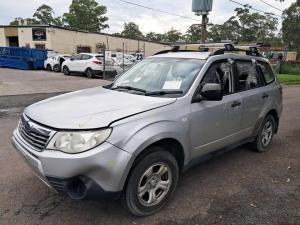 2010 Subaru Forester image 3