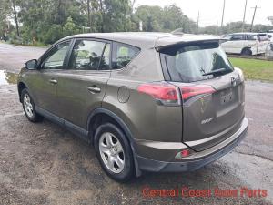 2016 Toyota Rav4 image 3