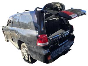 2009 Toyota Land Cruiser UZJ200R GXL image 3