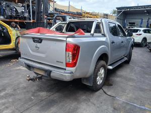 2019 Nissan Navara NP300 image 3