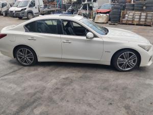 2014 Nissan Infinity Q50 image 3