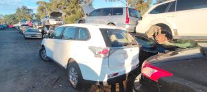 2012 Mitsubishi Outlander image 3