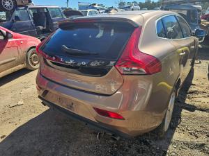 2013 Volvo V40 image 3