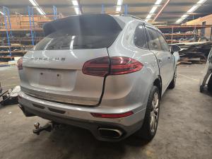 2015 Porsche Cayenne 92A.2 3.0DT CVVA 8SPD AUTO A5904 4WD E2 II image 3