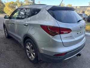 2014 Hyundai Santa Fe image 3