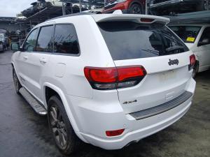 2017 Jeep Grand Cherokee WK image 3