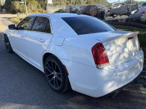 2021 Chrysler 300c image 3