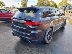 2013 Jeep Grand Cherokee WK image 3
