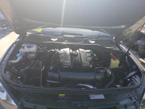 2014 Volkswagen Touareg 7P image 3