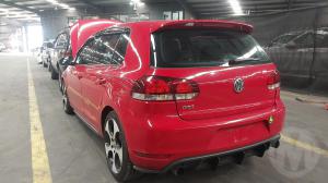 2011 Volkswagen Golf image 3