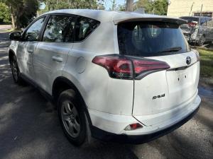 2016 Toyota Rav4 image 3