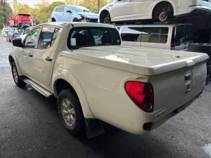 2013 Mitsubishi Triton image 3