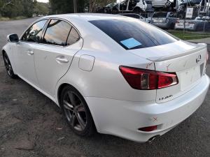 2013 Lexus Is image 3