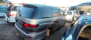 2004 Toyota Estima image 3