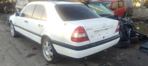 1995 Mercedes Benz C220 image 3