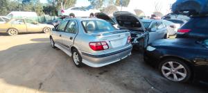 2000 Nissan Pulsar image 3