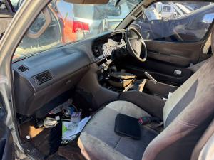2002 Toyota Hiace image 3