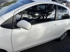 2009 Toyota Yaris image 3