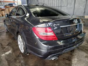 2011 Mercedes Benz C Class C204 image 3