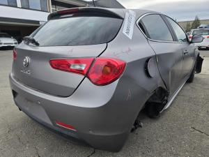 2016 Alfa Romeo Giulietta 1.4T MULTIAIR 940A2000 AUTO TCT 6SPD FWD image 3