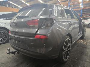 2018 Hyundai I30 2.0L G4NC AUTO 6SPD FWD ACTIVE image 3