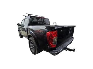 2019 Nissan Navara NP300 ST-X image 3
