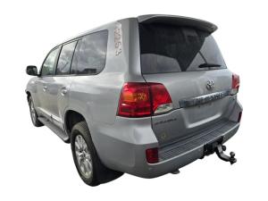 2013 Toyota Land Cruiser VDJ200R SAHARA image 3