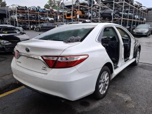 2017 Toyota Camry AVV50R image 3