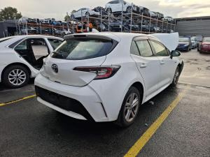 2018 Toyota Corolla MZEA12R image 3