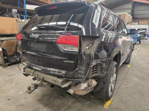 2014 Jeep Grand Cherokee 3.0DT AUTO 8SPD 4WD LIMITED image 3