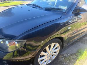 2004 Mazda 3 image 3