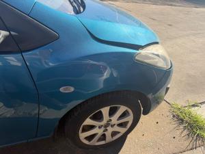 2014 Mazda 2 image 3
