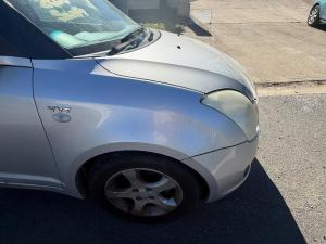 2005 Suzuki Swift EZ image 3