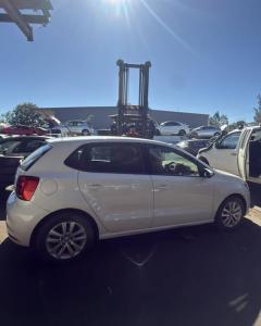 2016 Volkswagen Polo image 3