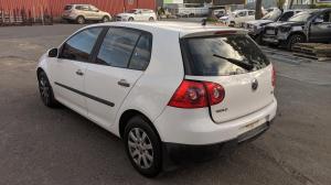 2004 Volkswagen Golf 1.9 TDI COMFORTLINE image 3